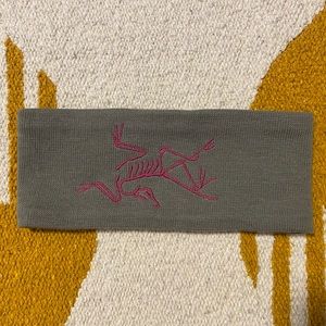 Arcteryx knit logo headband